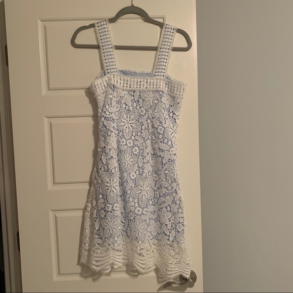 Romeo and Juliet white and blue laced dress - Picture 3 of 3